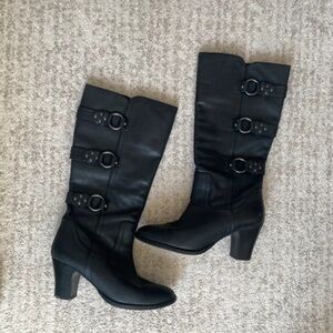 Matisse Black Mid-Calf Heeled Buckle Boots